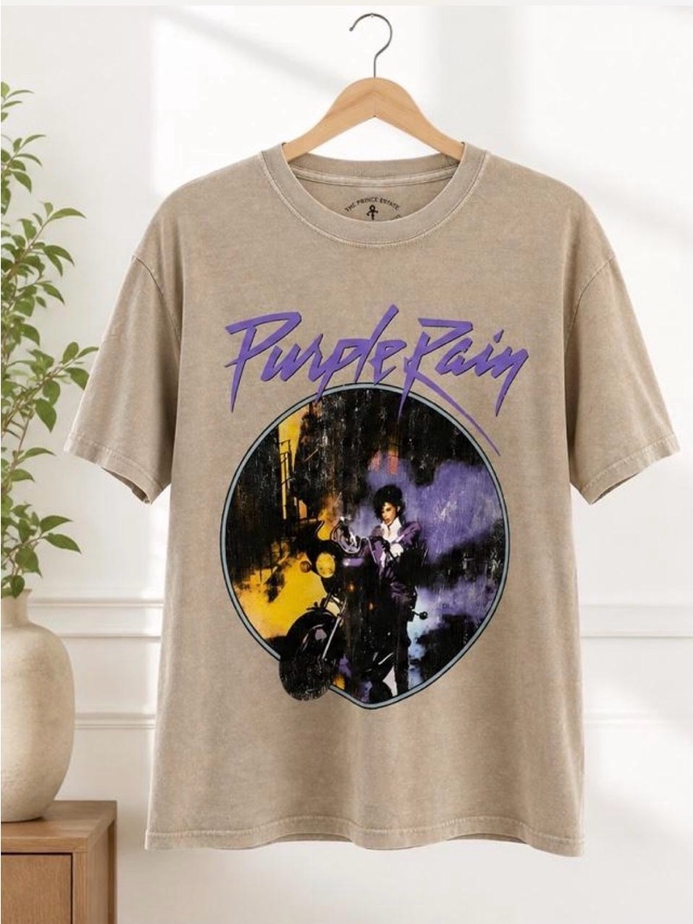 🎸
Official Prince Estate 'Purple Rain' Vintage Graphic T-Shirt - Beige/Tan (Size